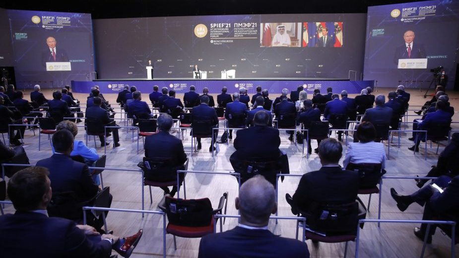 Putin: Ruske vakcine su najbezbednije, nije bilo smrtnih slučajeva posle njihove primene 2 Putin: Ruske vakcine su najbezbednije, nije bilo smrtnih slučajeva posle njihove primene 2