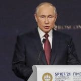 Putin: Ruske vakcine su najbezbednije, nije bilo smrtnih slučajeva posle njihove primene 13