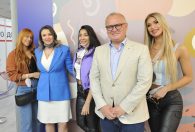 Članice grupe "Hurricane" na otvaranju punkta za vakcinaciju u "Beo šoping centru" (FOTO) 3 Članice grupe "Hurricane" na otvaranju punkta za vakcinaciju u "Beo šoping centru" (FOTO) 3