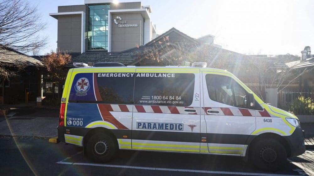 Trkački auto naleteo na gledaoce tokom relija u Australiji, jedna osoba poginula 1