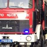 MUP: Na gašenju požara u krugu IMT angažovano 18 vatrogasaca i četiri vozila 4