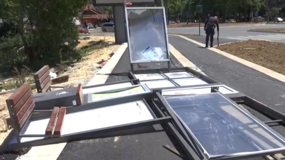 Palo autobusko stajalište u Nišu, povređen muškarac 1