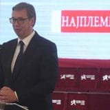 Vučić na uručenju plakete za podvig godine: Srbija otvorila vrata za vakcine više od drugih 2