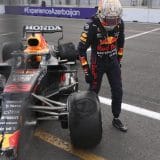 Prekinuta trka Formule 1 u Azerbejdžanu 5