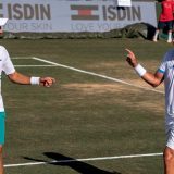 Đoković i Gomes Erera u polufinalu dublova na turniru u Majorki 11