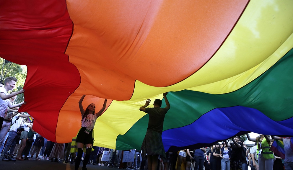 Povećan broj incidenata na internetu prema LGBT osobama u Srbiji 1