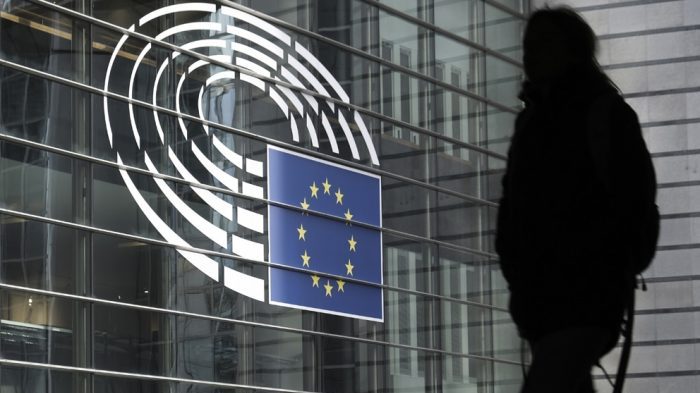 Evropski parlament traži oštrije delovanje protiv Dodika i Vučića 1