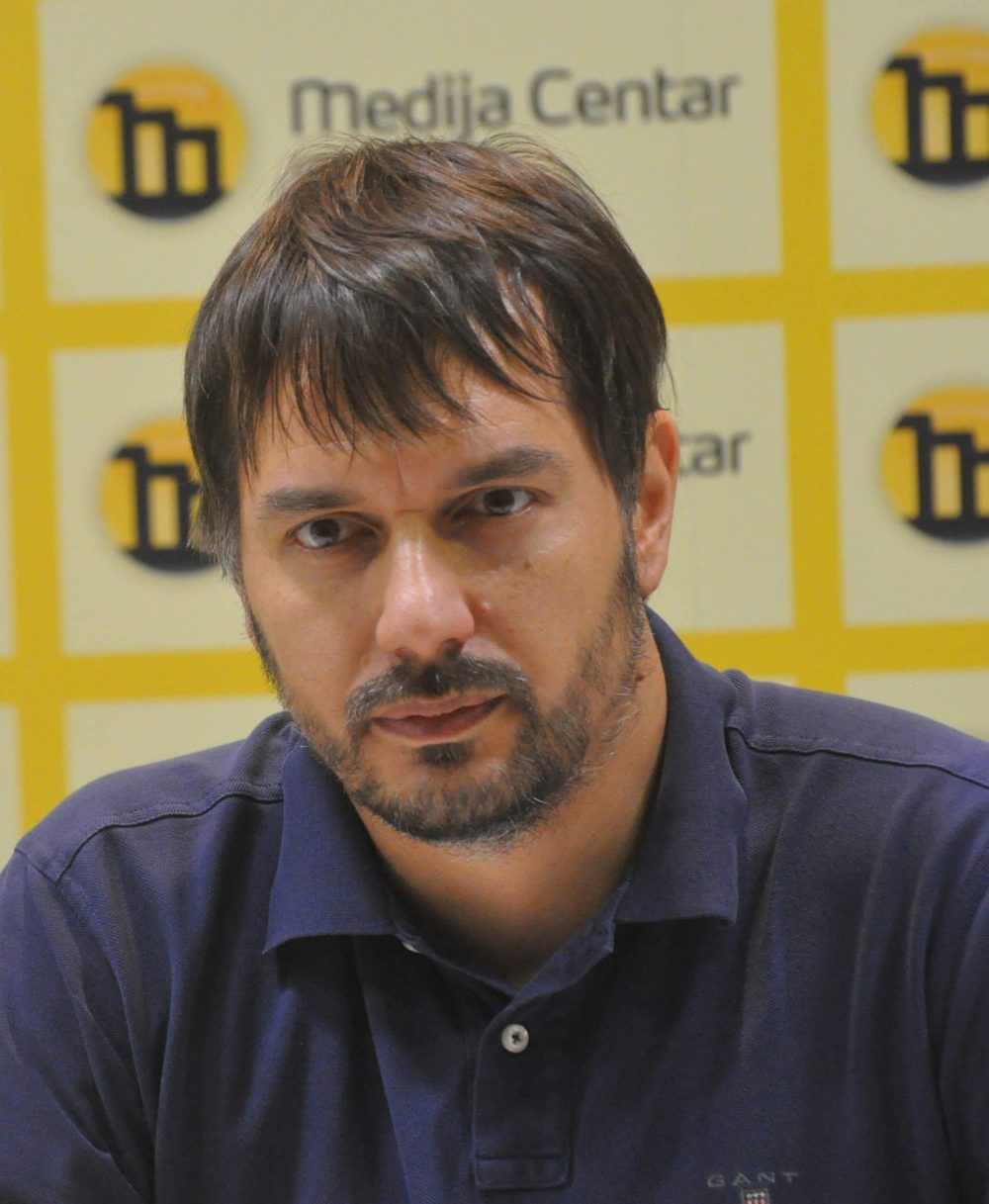 Da li će socijalisti Ivice Dačića izaći iz vlade kad NIS promeni vlasnika? 6 Da li će socijalisti Ivice Dačića izaći iz vlade kad NIS promeni vlasnika? 6