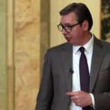 Veliki broj pristalica SNS stigao u Niš na nenajavljen partijski skup, očekuju Vučića 2