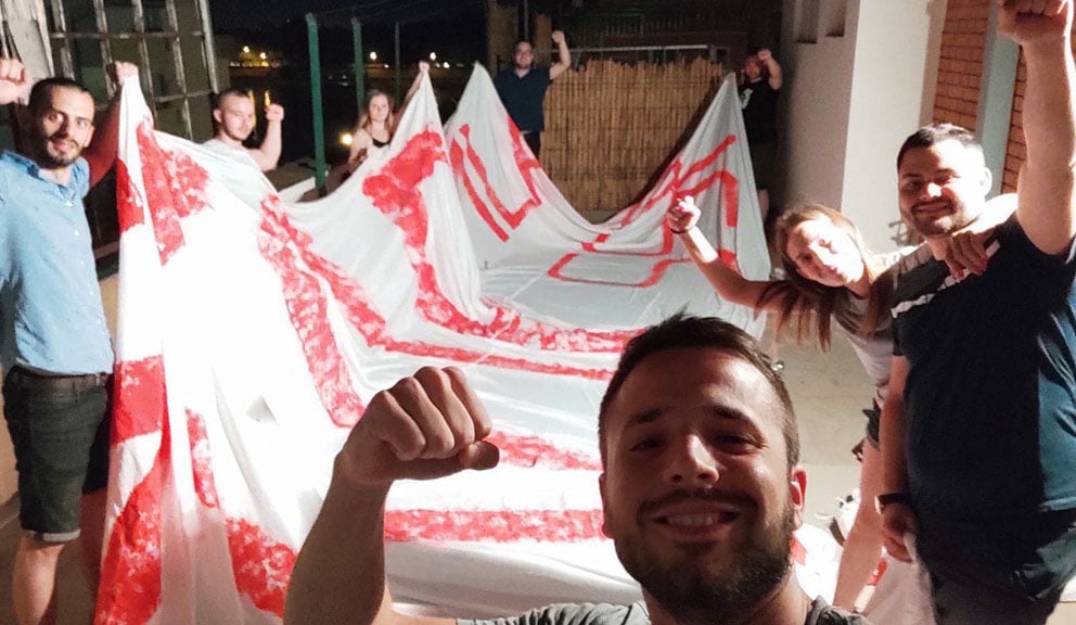 Načelnik policije komandovao akcijom u kojoj je sprečeno postavljanje transparenta o Vučiću 1