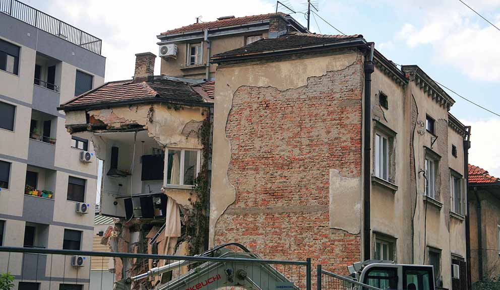 Novi protest na Vračaru povodom urušavanja zgrade u Vidovdanskoj ulici 1