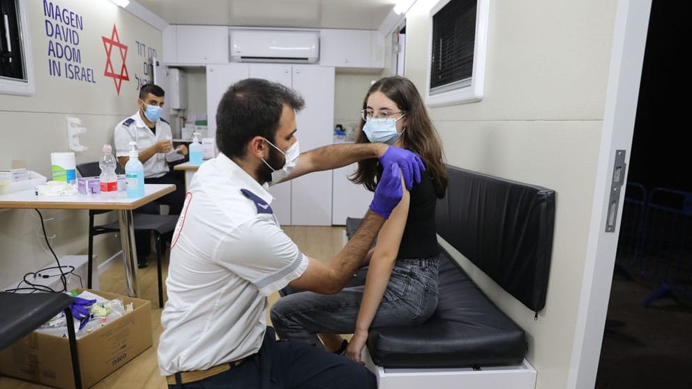 U Izraelu treća doza za one sa slabim imunim sistemom 1