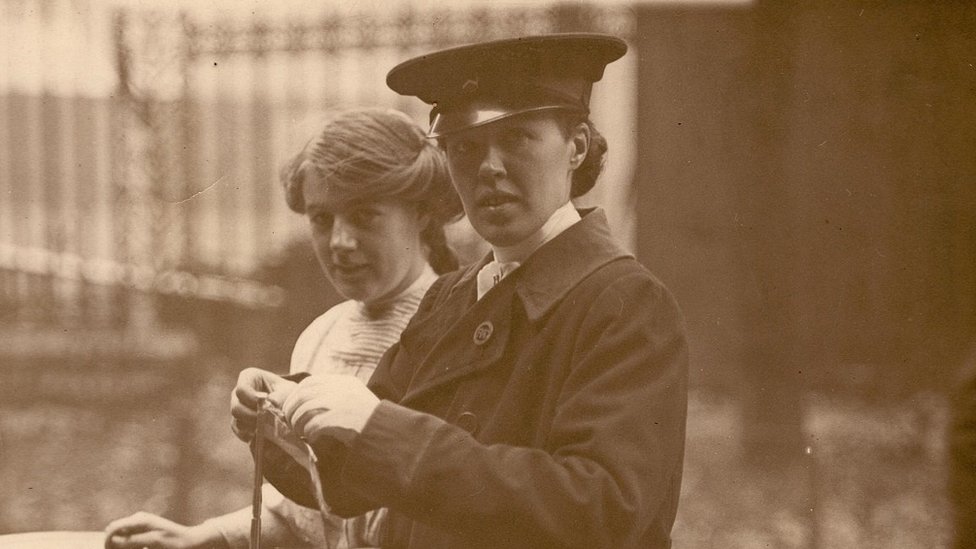 Vera Holme, WSPU chauffeur (c. 1910-11)