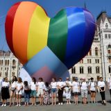 Mađarska i Evropska unija: Rezolucija Evropskog parlamenta - promenite LGBT zakon ili idemo na sud i nema novca 12