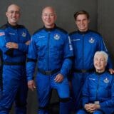 Svemir i milijarderi: Od Teksasa do svemira i nazad: Uspešan let Bezosa do granice kosmosa 3