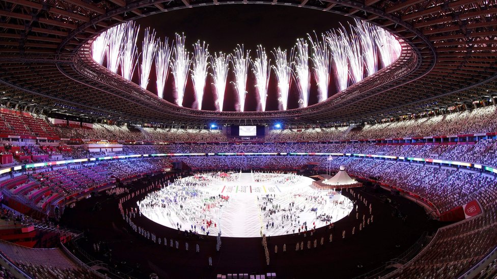 Olimpijske igre u Tokiju: Svetionik nade za celo čovečanstvo - počela najveća sportska manifestacija 2 Fireworks