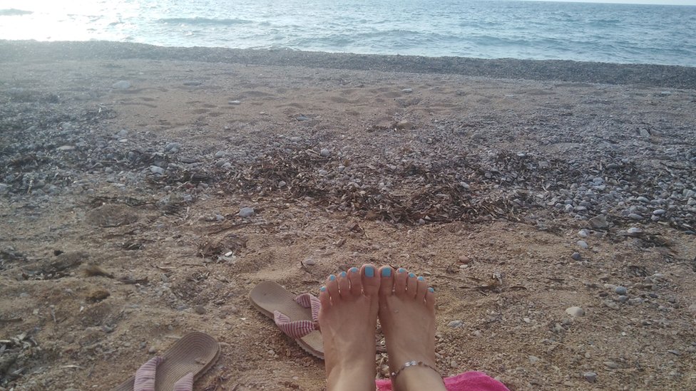 Turizam i letovanja: Pet stvari na koje treba da obratite pažnju pre nego što uplatite aranžman 2 noge i plaža