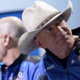 Džef Bezos: Najbogatiji penzioner u svemiru 11