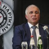 Košarkaši Partizana smeju da uzmu titulu, fudbaleri ne 4