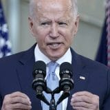 Bajden u Filadelfiji “skinuo rukavice” 12