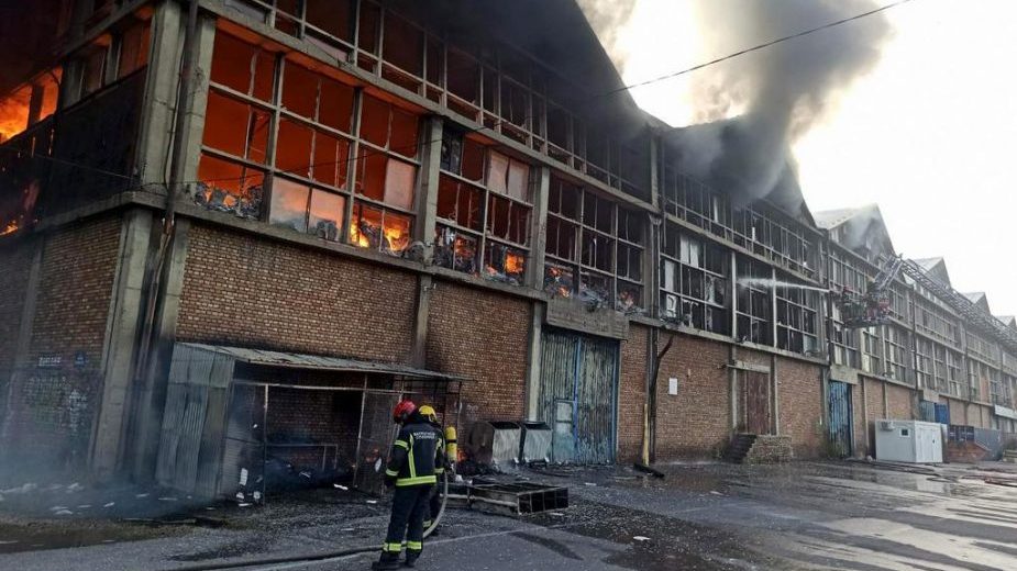MUP: Lokalizovan požar u Luci Beograd (FOTO) 1