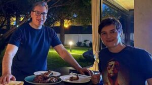 Ukoliko Vučić podnese ostavku, Ana Brnabić bi postala osoba sa tri najvažnije funkcije u Srbiji 8