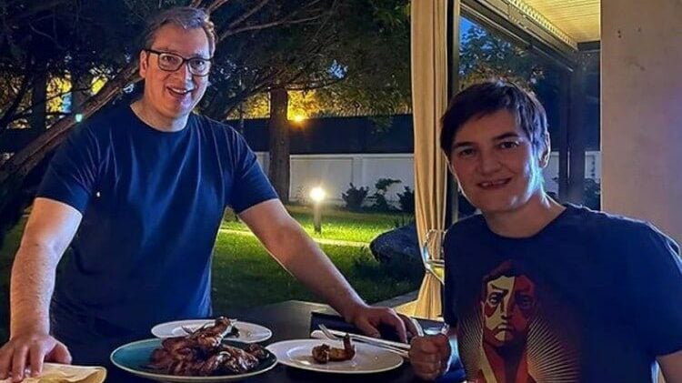Vučić: Prvi put kod Ane na večeri, krilca su super 1