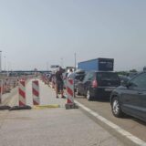 AMSS: Na graničnim prelazima čekanja do sat i po za izlazak iz zemlje 5
