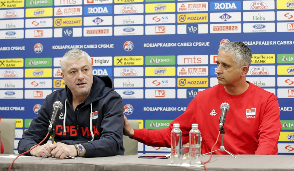 Niko nije pričao sa Kokoškovim 1