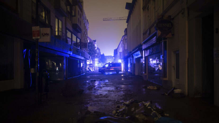 U poplavama u Nemačkoj i Belgiji nastradalo najmanje 90 osoba, traga se za hiljadu ljudi (FOTO) 3