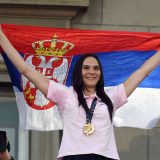 Sonja Vasić i Filip Filipović nose zastavu Srbije na otvaranju OI 7