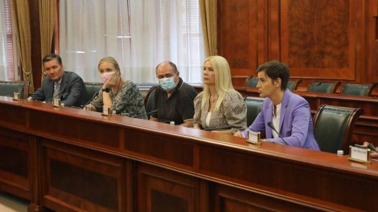 Brnabić: Vlada Srbije ostaje posvećena bezbednosti i zaštiti novinara 1
