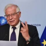 Evropska unija u okviru paketa sankcija zamrzava sredstva i Putinu i Lavrovu 6