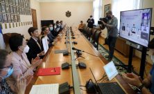 Potpisan Memorandum s Kinom i Emiratima radi proizvodnje vakcine 'Sinofarm' u Srbiji 9