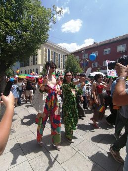 U Prištini održana Parada ponosa pod sloganom "Zajedno i ponosni" (FOTO) 7