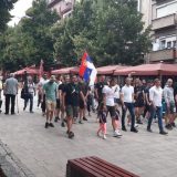 U Kosovskoj Mitrovici održan protest zbog hapšenja Jovanovića i napada na dečaka iz Gojbulje (VIDEO) 7