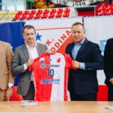 Mozzart podržao rukometaše Vojvodine na šampionskom putu 14