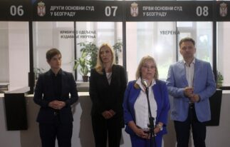 Promocija usluge eUverenje u Drugom osnovnom sudu u Beogradu Predstavljena usluga eUverenje, Brnabić istakla značaj usluge jer unapređuje efikasnost sudstva 10