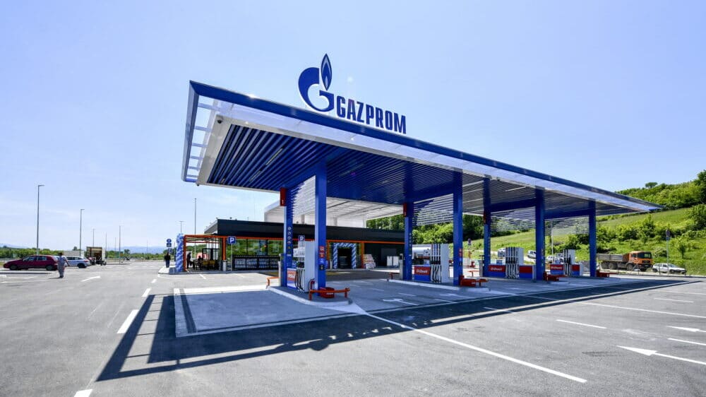 Otvorena prva GAZPROM benzinska stanica na auto-putu „Miloš Veliki“ u blizini Čačka 1