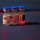 Američki zvaničnici ukazali na mali rizik od antikovid vakcine Džonson i Džonson 9