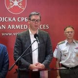 Vučić sa vojnim vrhom: U okruženju se svi dramatično naoružavaju, mnogo stvari još moramo da uradimo 15