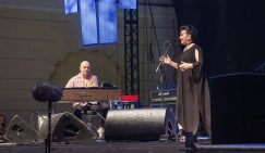 Pompezni teatar i elegična ceremonija 5