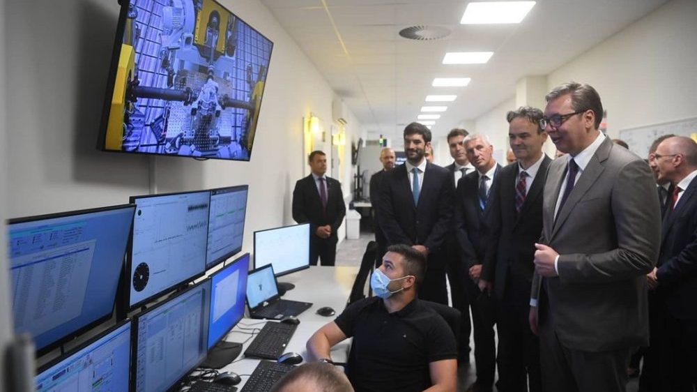 Vučić obišao inženjerski centar nemačke kompanije ZF u Pančevu 1