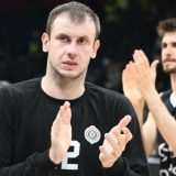 Novica Veličković završio košarkašku karijeru 1