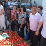 N1: Ponovo besplatno deljen paradajz u Leskovcu, krizni štab najavio dolazak ministra 5