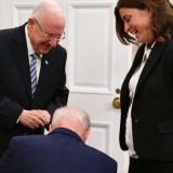 Bajden kleknuo pred Izraelkom kada je čuo da ima 12 dece 10