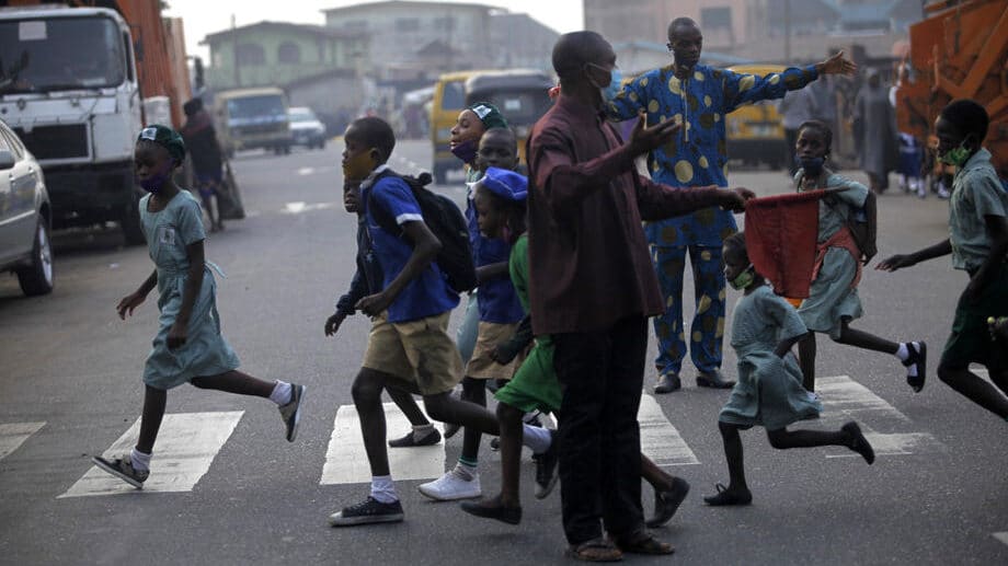 Otmičari oslobodili 28 otete dece u Nigeriji 1