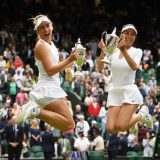 Sje i Mertens posle preokreta osvojile titulu na Vimbldonu 1