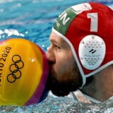 Grci iznenadili Mađare, pobede vaterpolista SAD i Italije 13