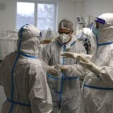 DJB traži javnu debatu lekara koji su se vakcinisali i onih koji odbijaju da to učine 11